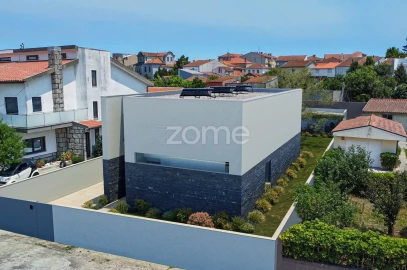 Terreno para Venda em Santa Marinha e São Pedro da Afurada