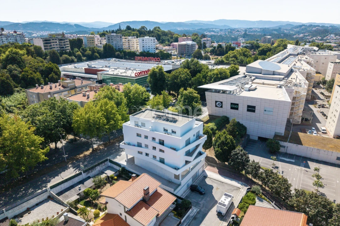 Apartamento T3 para Venda em São João da Madeira Foto 32
