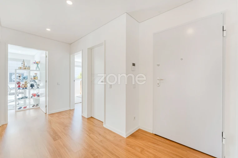 Apartamento T3 para Venda em São João da Madeira Foto 24