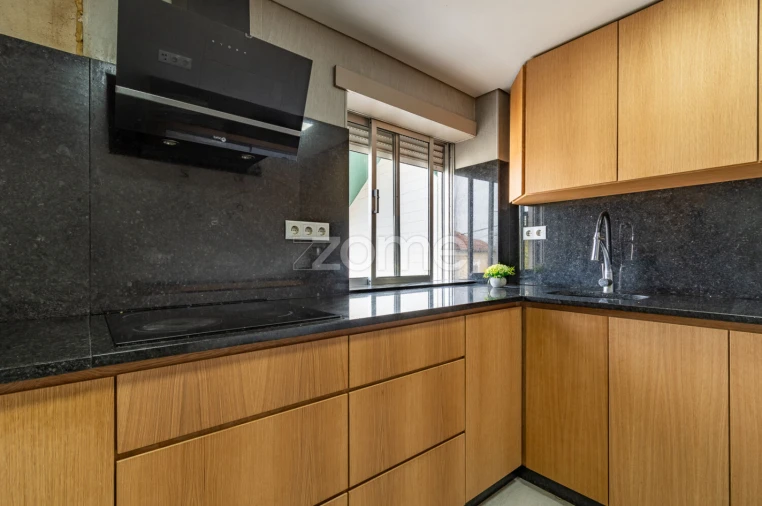 Apartamento T2 para Venda em Alfena Foto 6