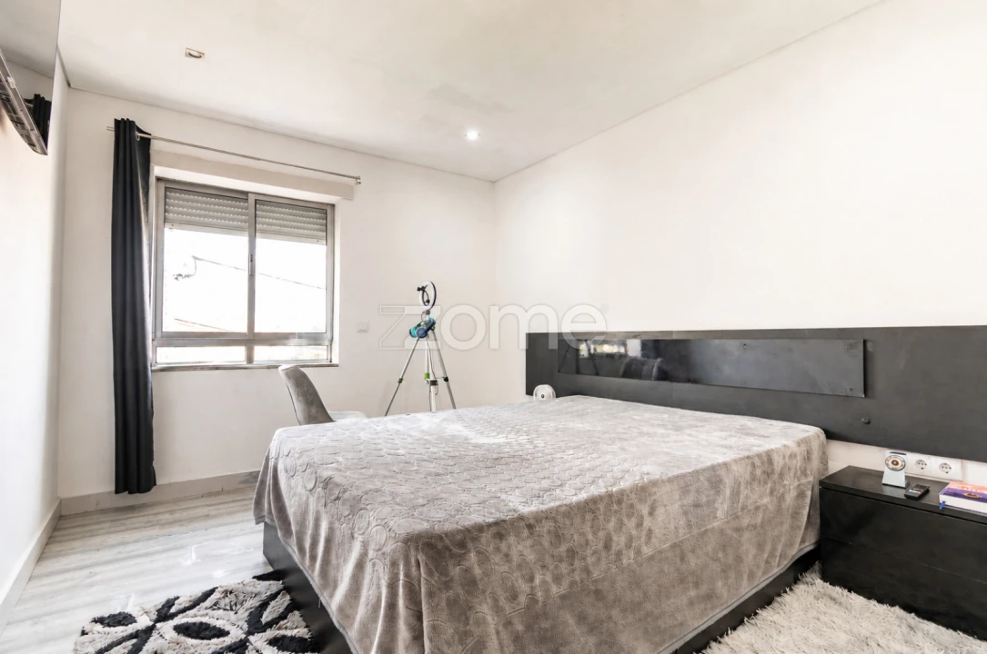 Apartamento T2 para Venda em Alfena Foto 9