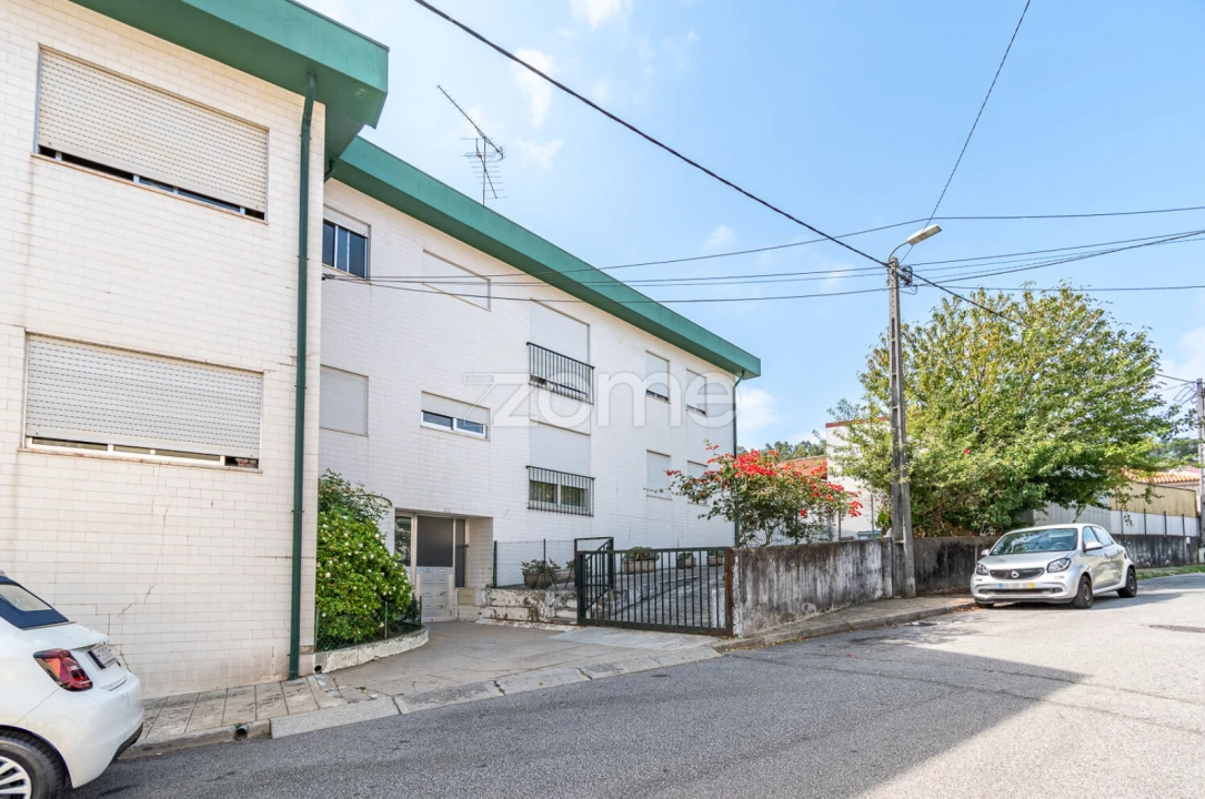 Apartamento T2 para Venda em Alfena Foto 24