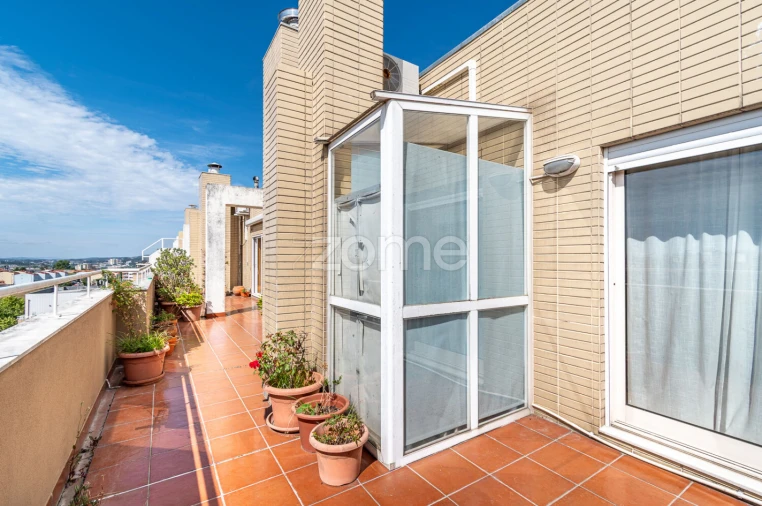 Apartamento T4 para Venda em Aguas Santas Foto 17