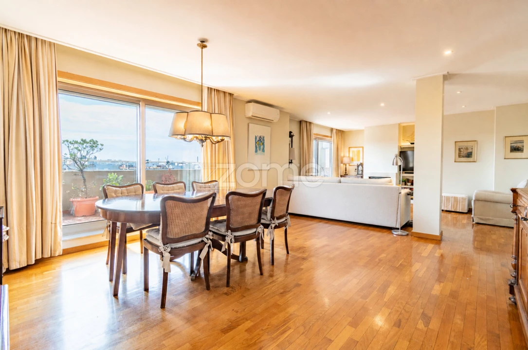 Apartamento T4 para Venda em Aguas Santas Foto 1