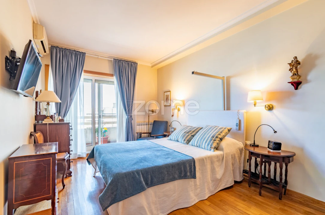 Apartamento T4 para Venda em Aguas Santas Foto 31
