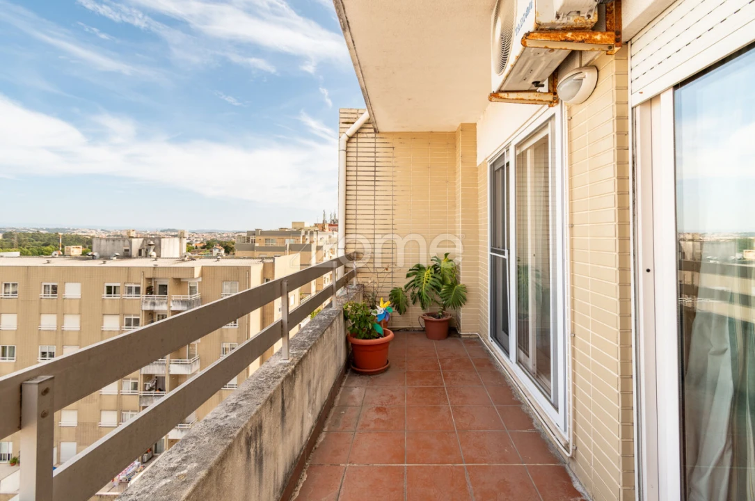 Apartamento T4 para Venda em Aguas Santas Foto 35