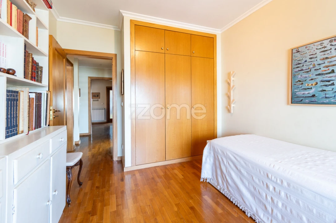 Apartamento T4 para Venda em Aguas Santas Foto 40
