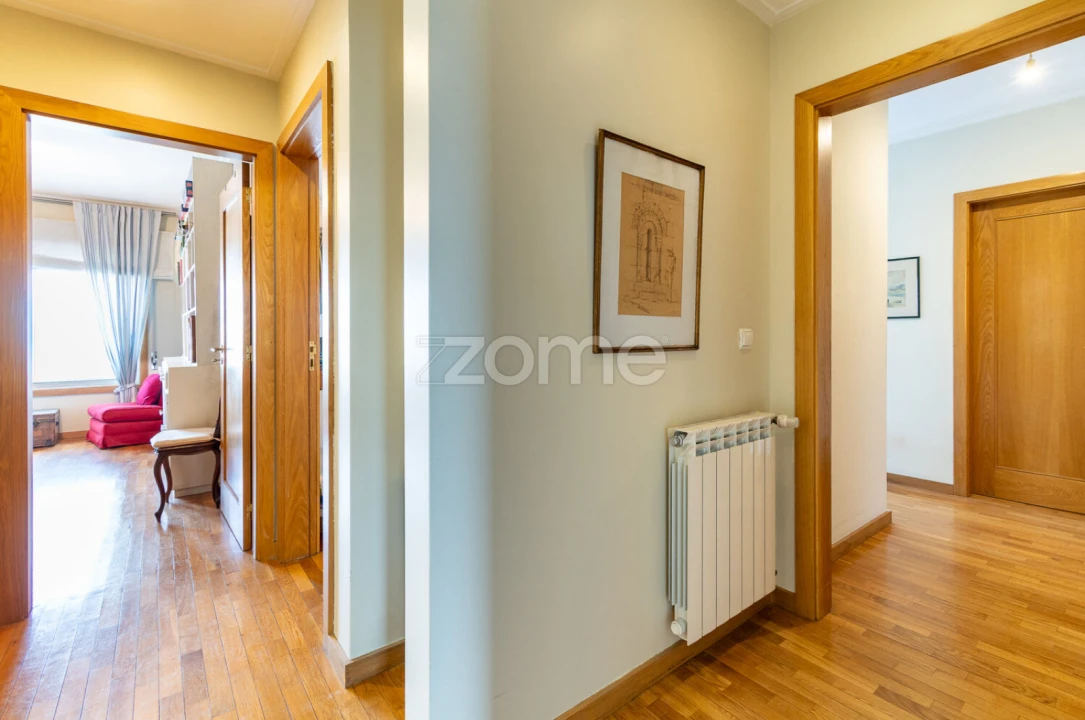 Apartamento T4 para Venda em Aguas Santas Foto 29