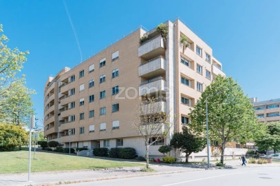 Apartamento T1 para Arrendamento em Lordelo do Ouro e Massarelos
