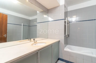 Apartamento T1 para Arrendamento em Lordelo do Ouro e Massarelos