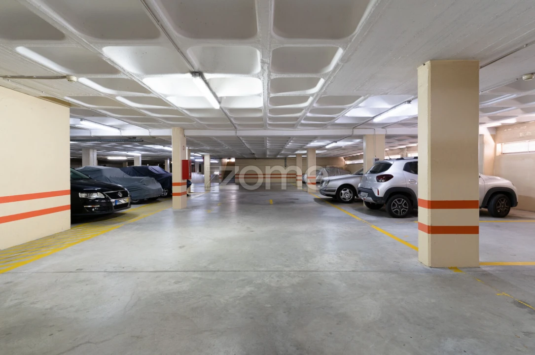 Apartamento T1 para Arrendamento em Lordelo do Ouro e Massarelos Foto 16