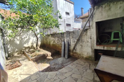 Moradia T3 para Venda em Alcanena e Vila Moreira