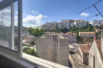 Apartamento T3 para Venda em Sé Nova, Santa Cruz, Almedina e São Bartolomeu