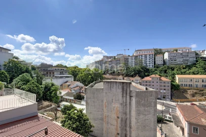 Apartamento T3 para Venda em Sé Nova, Santa Cruz, Almedina e São Bartolomeu
