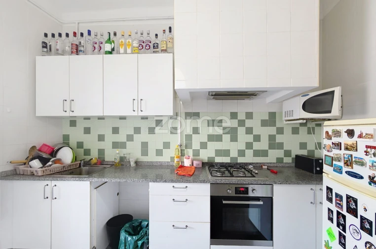 Apartamento T3 para Venda em Sé Nova, Santa Cruz, Almedina e São Bartolomeu Foto 6