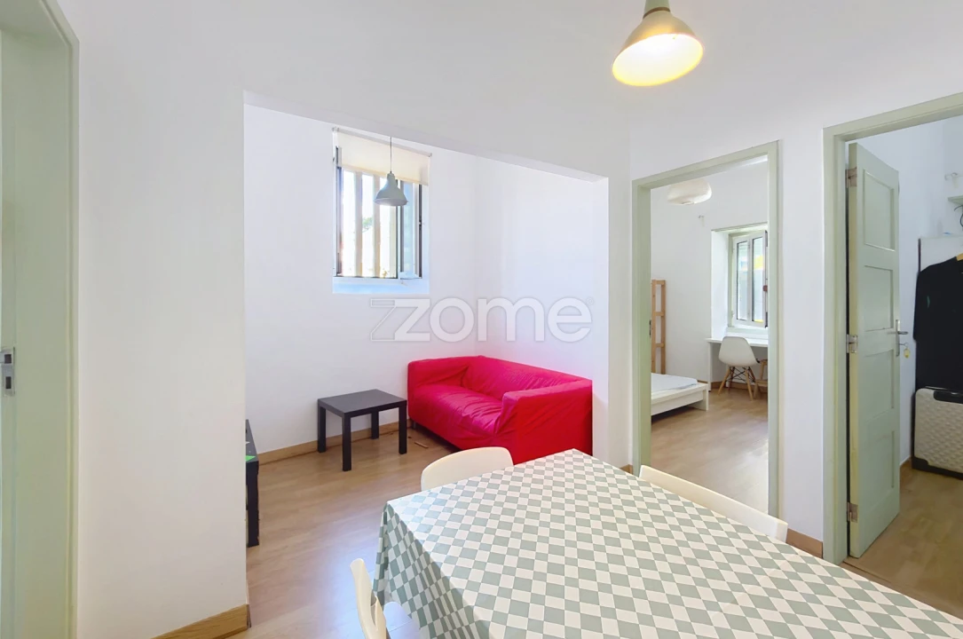 Apartamento T3 para Venda em Sé Nova, Santa Cruz, Almedina e São Bartolomeu Foto 4