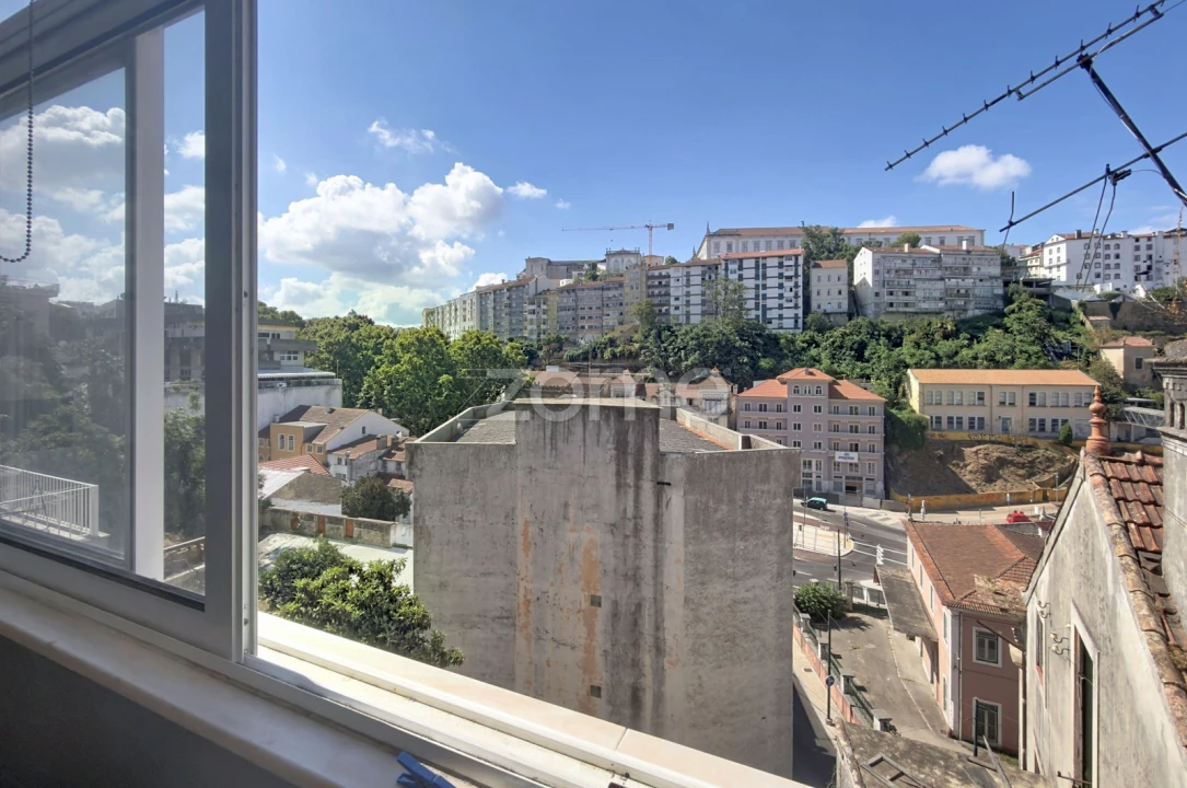 Apartamento T3 para Venda em Sé Nova, Santa Cruz, Almedina e São Bartolomeu Foto 11