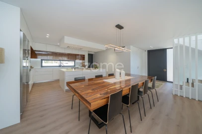 Moradia T3 para Venda em Vila de Prado