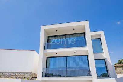 Moradia T3 para Venda em Vila de Prado