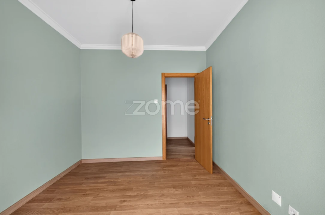 Apartamento T2 para Venda em Loures Foto 11
