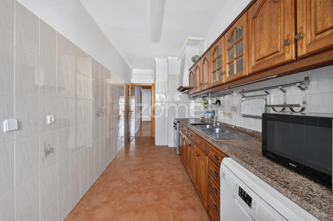 Apartamento T2 para Venda em Loures Foto 21