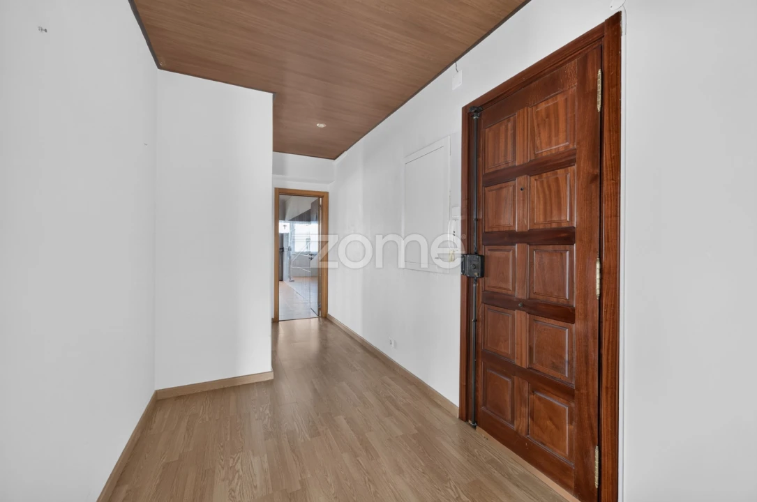 Apartamento T2 para Venda em Loures Foto 17