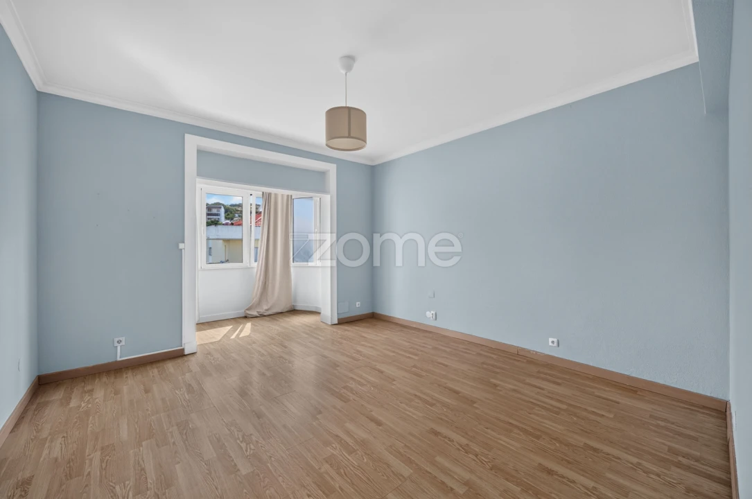 Apartamento T2 para Venda em Loures Foto 8