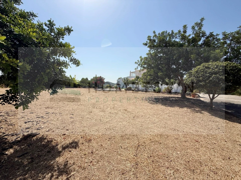 Moradia T5 para Venda em Loule (São Sebastião) Foto 39