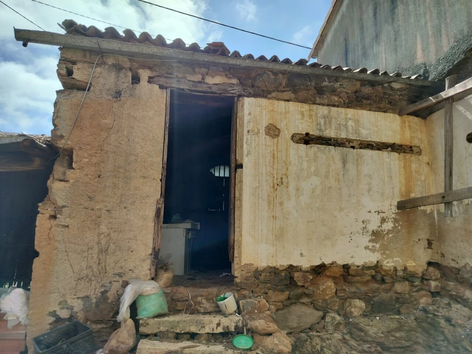 Moradia T0 para Venda em Carvalho Foto 6