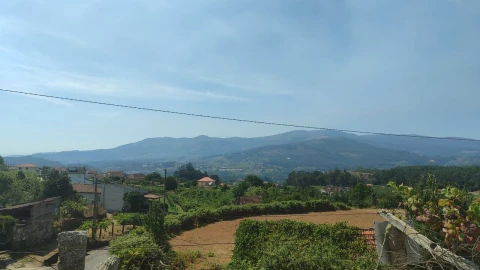 Moradia T2 para Venda em Prado e Remoães