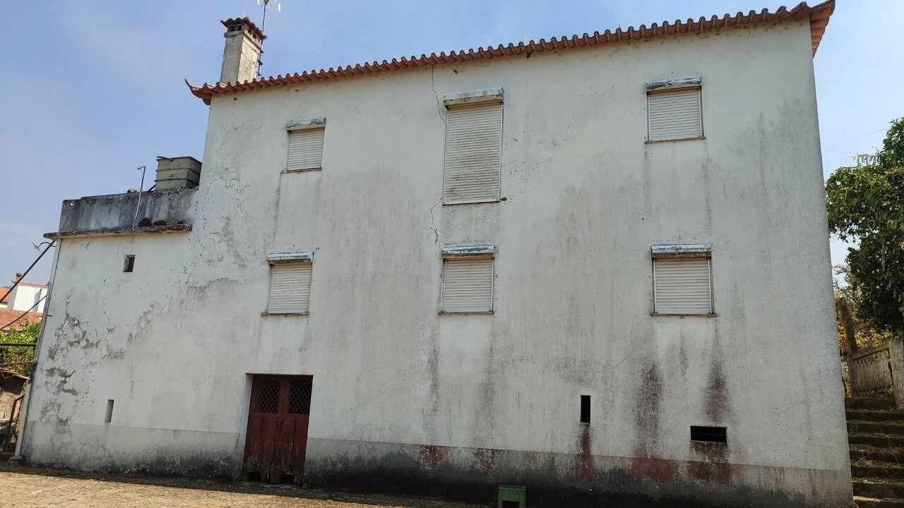 Moradia T3 para Venda em Prado e Remoães Foto 1