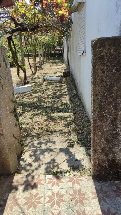 Moradia T3 para Venda em Prado e Remoães