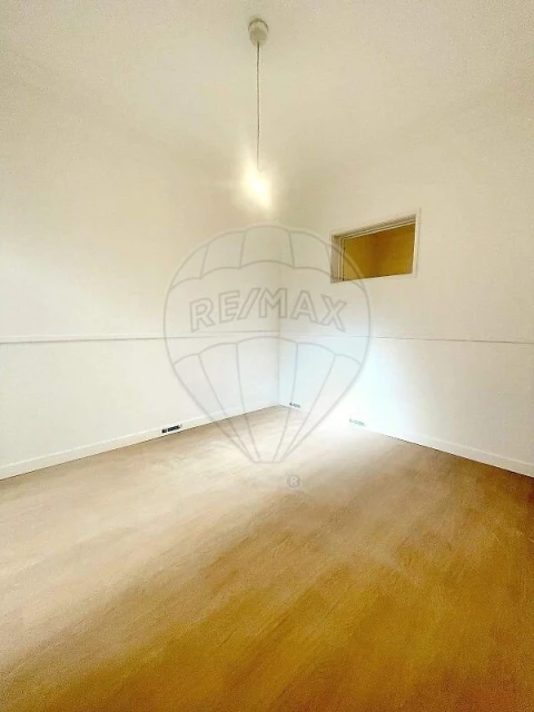 Apartamento T3 para Venda em Areeiro