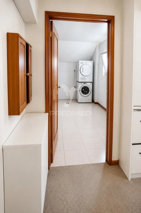 Moradia T4 para Venda em Arcozelo