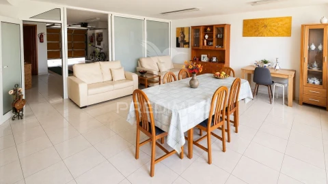 Moradia T4 para Venda em Arcozelo