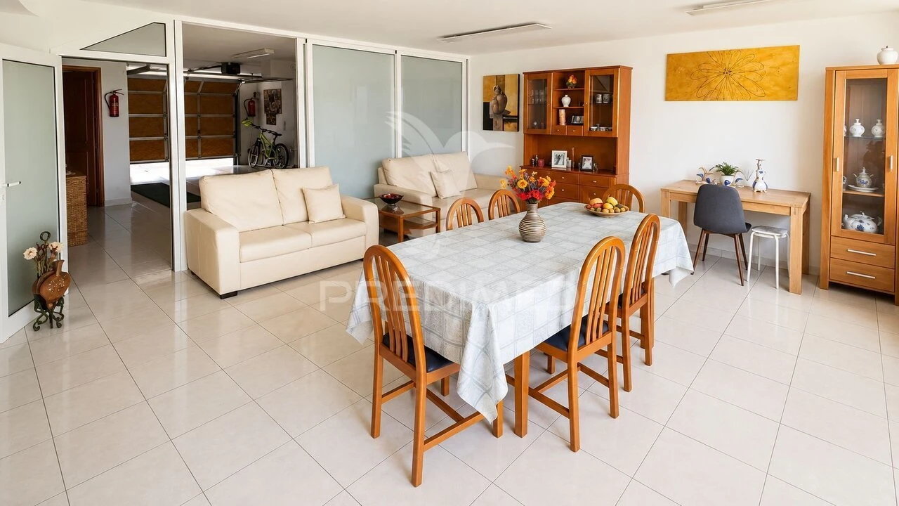 Moradia T4 para Venda em Arcozelo Foto 18