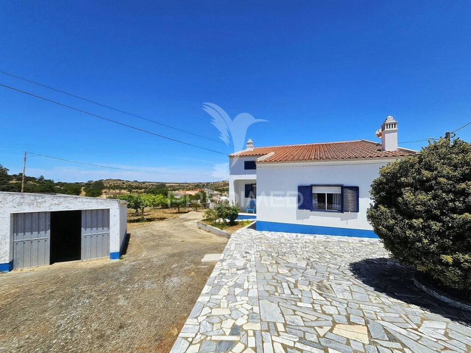 Moradia T3 para Venda em Ourique Foto 1