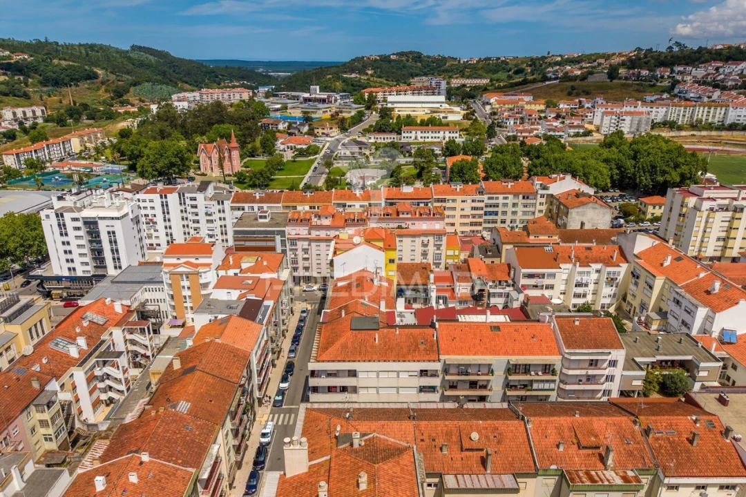 Apartamento T4 para Venda em Alcobaça e Vestiaria Foto 21