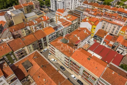 Apartamento T4 para Venda em Alcobaça e Vestiaria