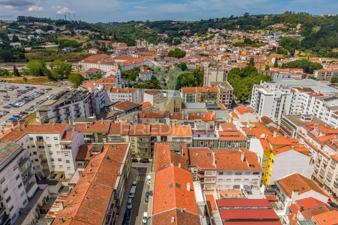 Apartamento T4 para Venda em Alcobaça e Vestiaria Foto 23
