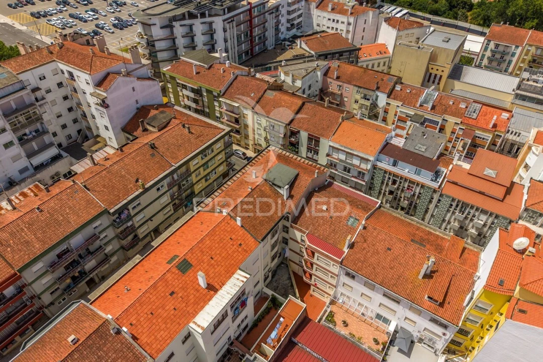 Apartamento T4 para Venda em Alcobaça e Vestiaria Foto 26