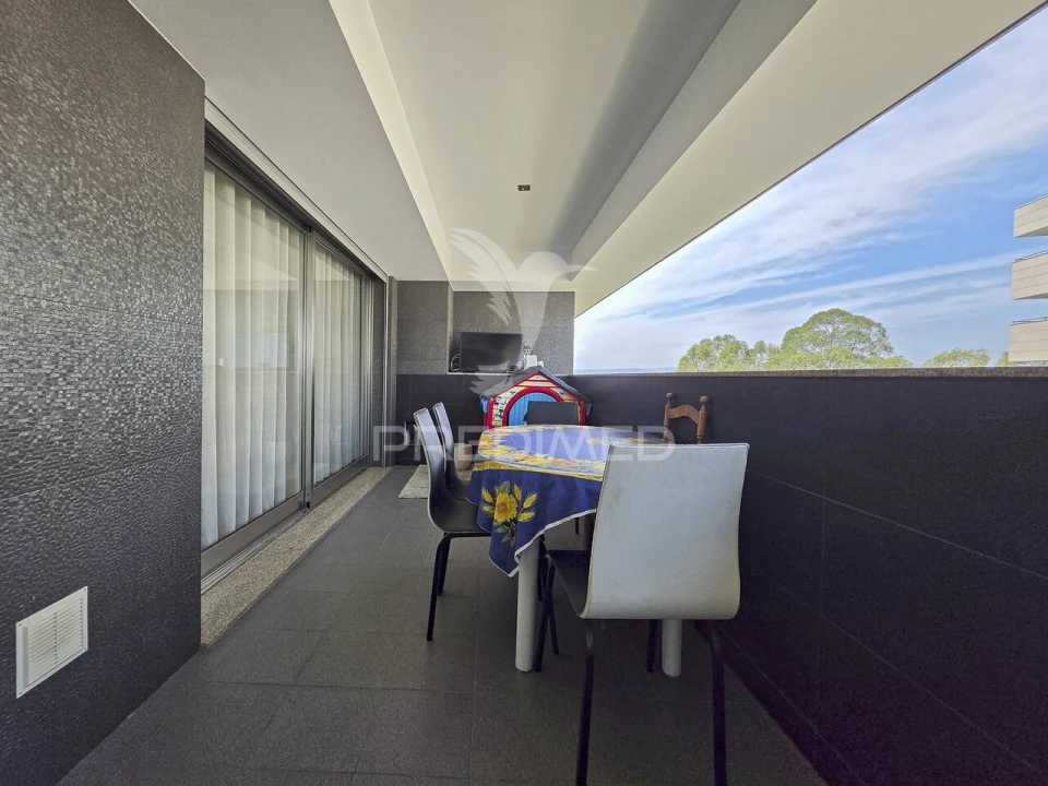 Apartamento T2 para Venda em Urgezes Foto 28
