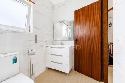 Apartamento T2 para Venda em Alcobaça e Vestiaria