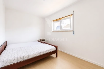 Apartamento T2 para Venda em Alcobaça e Vestiaria