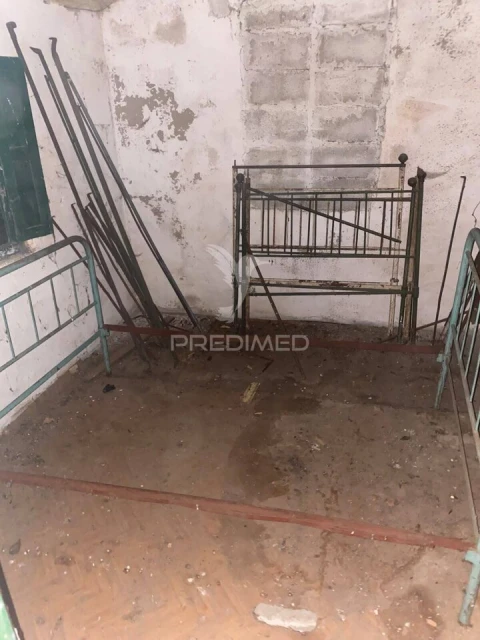 Moradia T6 para Venda em Avantos e Romeu