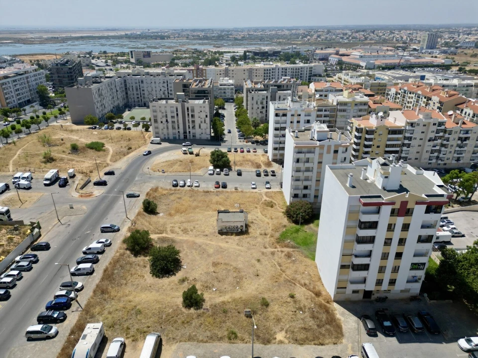 Terreno para Venda em Faro (Sé e São Pedro) Foto 4