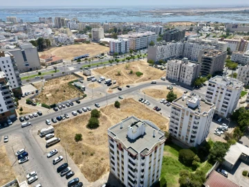 Terreno para Venda em Faro (Sé e São Pedro)