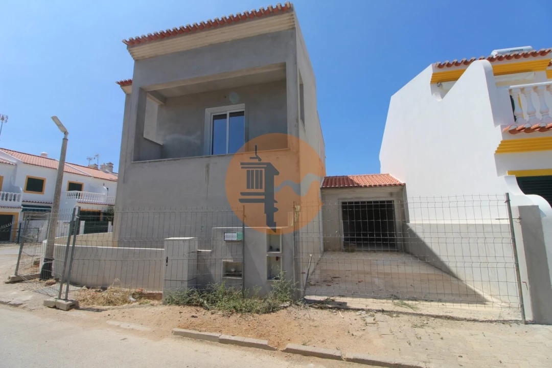 Moradia T3 para Venda em Altura Foto 1