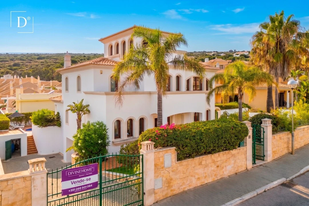Moradia T4 para Venda em Albufeira e Olhos de Água Foto 37