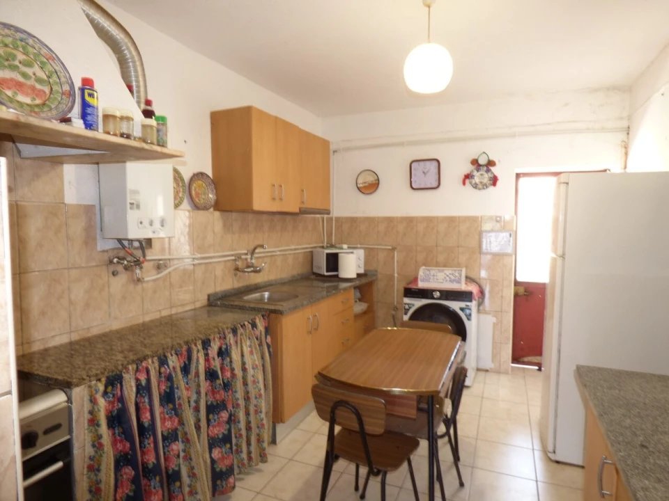 Moradia T2 para Venda em São Bartolomeu de Messines Foto 8